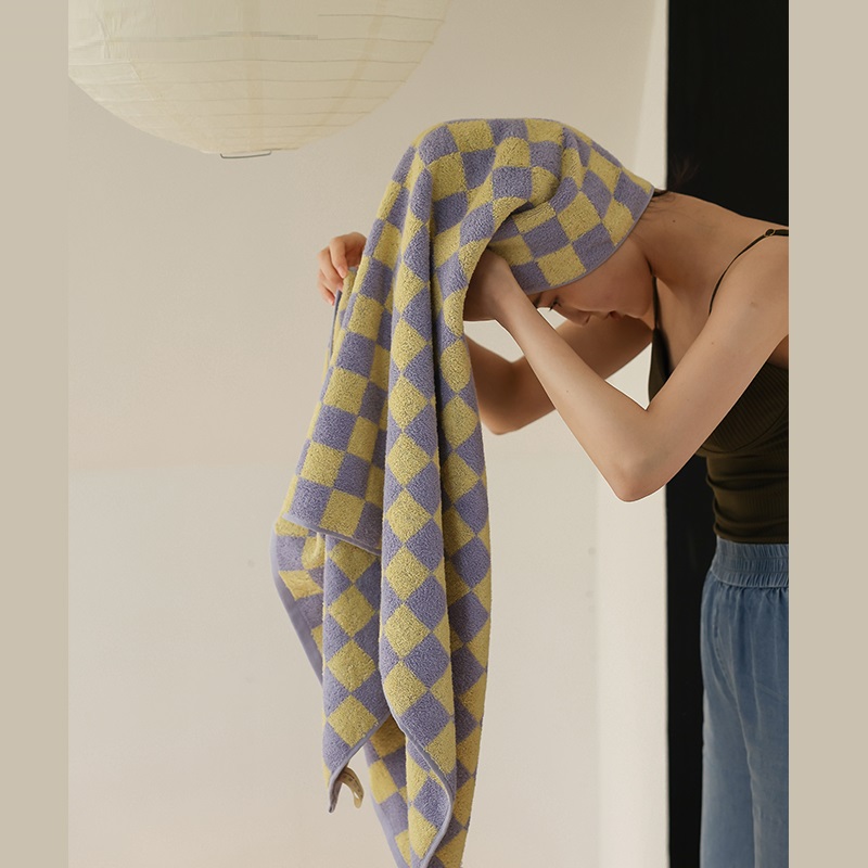 Double-strand Yarn-dyed Jacquard Low Lint Absorbent Checkerboard Bath Towel
