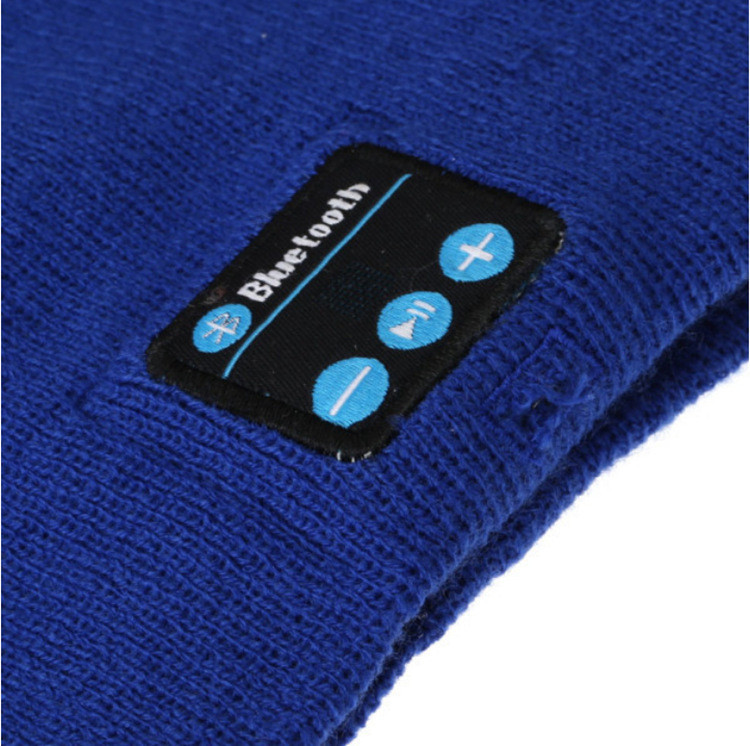 Title 8, Wireless Bluetooth Knitted Hat Calls Music Stereo