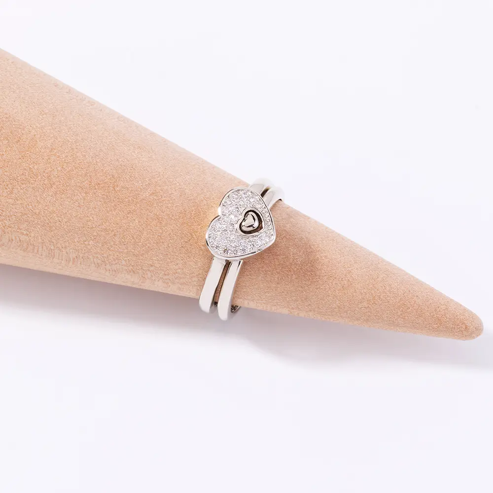 European and American hot-selling fashion explosion models can adjust a set of unique novelty unlock love ring female cold wind jewelry