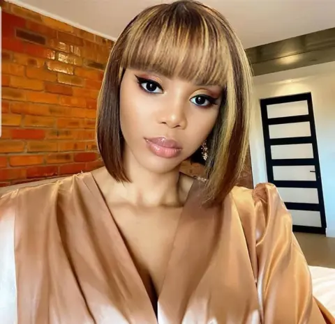 Women's Short with Bangs Mechanism Real Hair