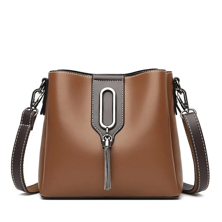 Women's Large-capacity Simple Commuter One-shoulder Messenger Bag - Brown