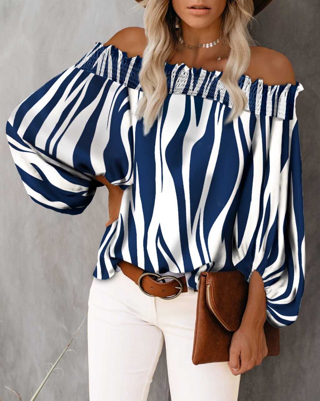 One-shoulder Printed Lantern Sleeve Shirt