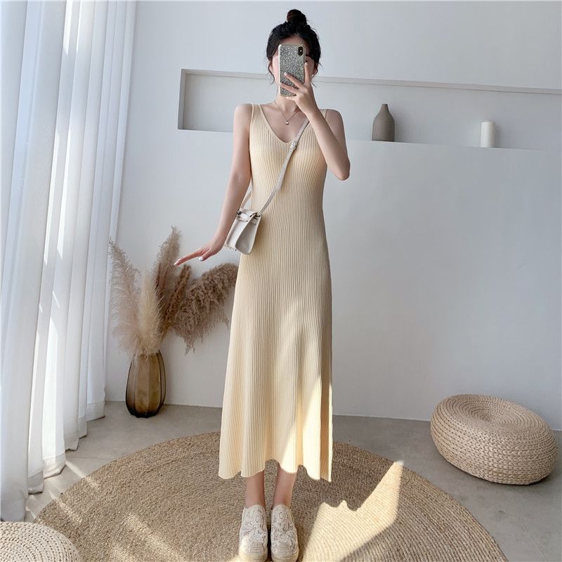 Thin Style With Mid-length Sleeveless Vest Skirt