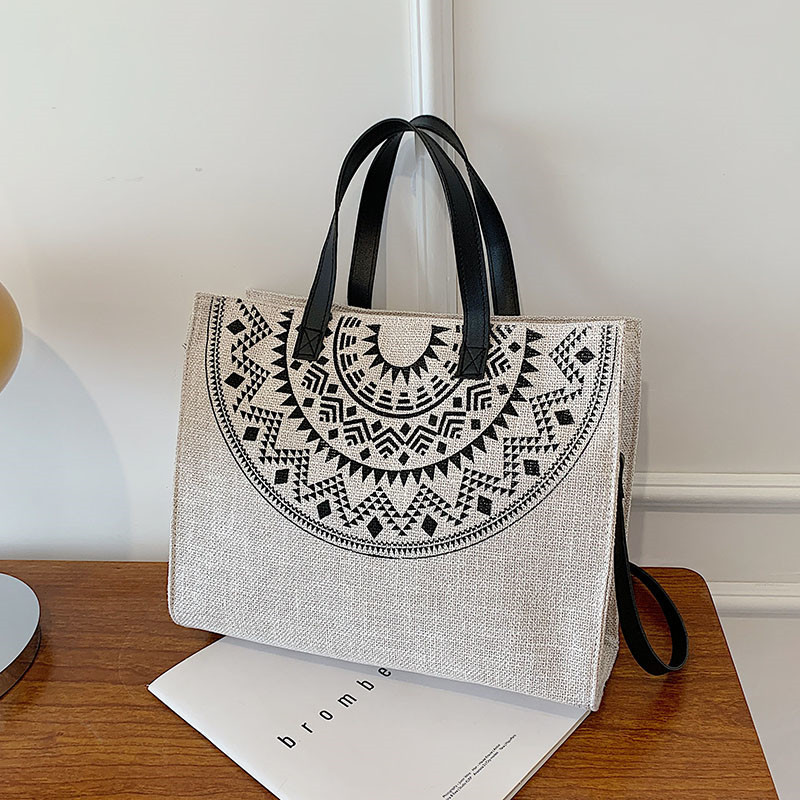 Fashion Retro Ethnic Style Women's One-shoulder Messenger Bag