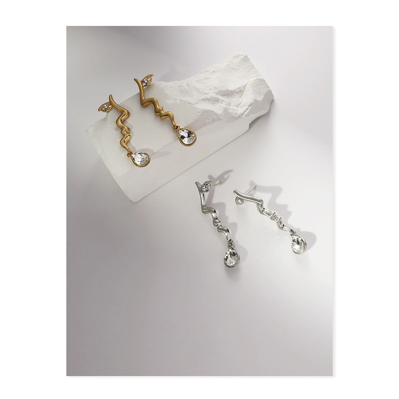 Long Earrings Female Ins Cold Wind European And American Earrings Personality