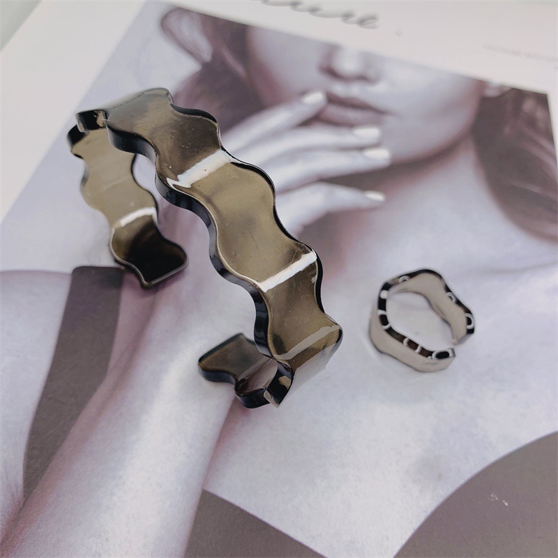 New Style Sheet Resin Wave Shape Bracelet Ring Women