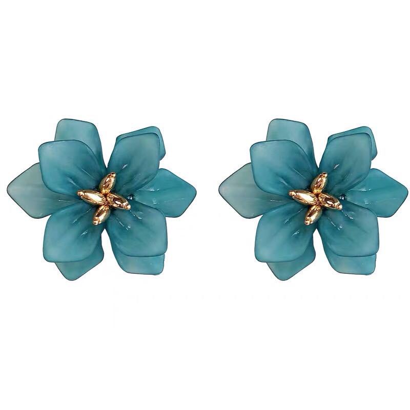 Title 6, Exaggerated Eternal Petals Face Slimming Earrin...