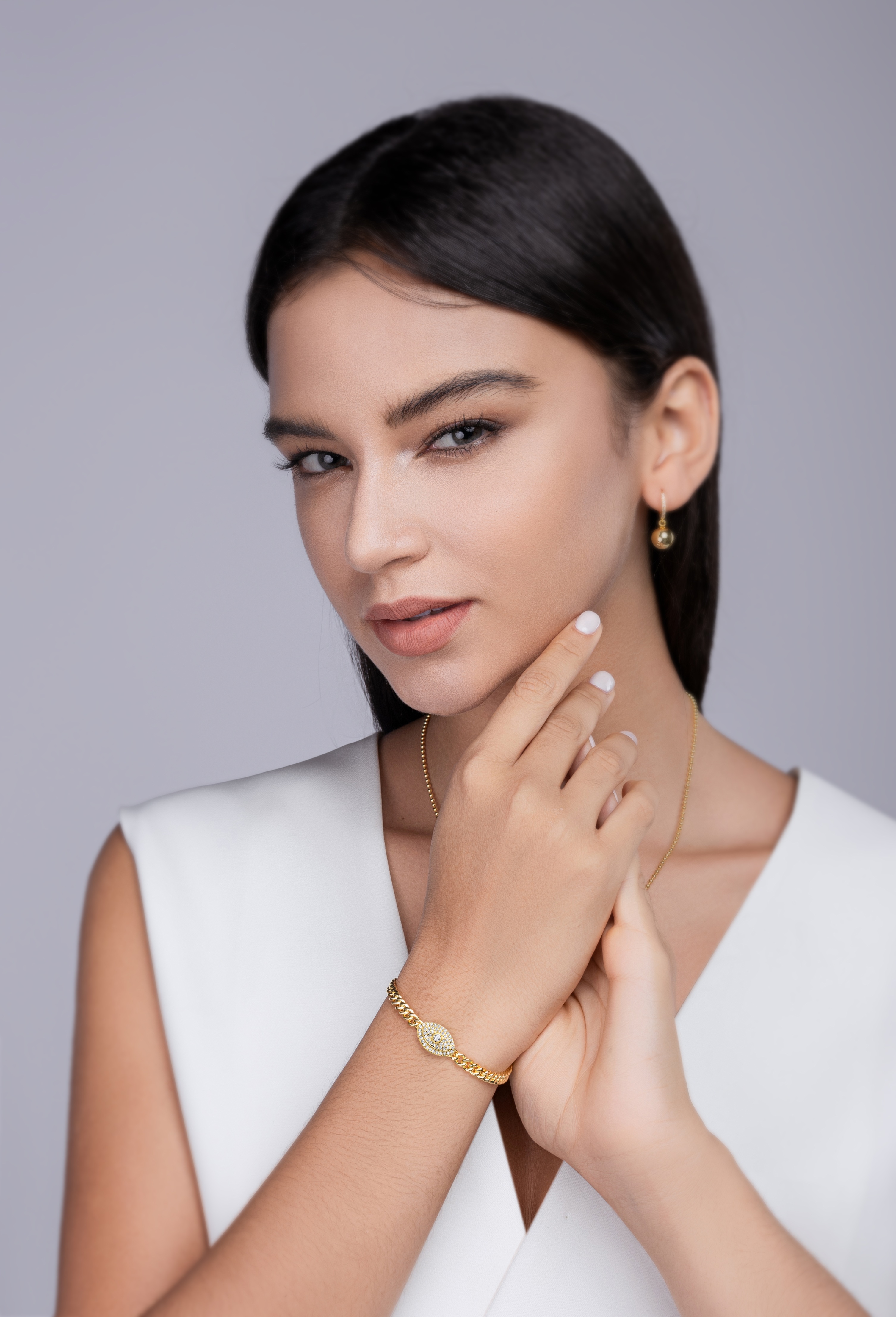 Set With Top-quality Moissanite, This Luxurious And Fashionable Light Luxury Trend Jewelry Silver Bracelet Is S925 Silver-plated With Gold