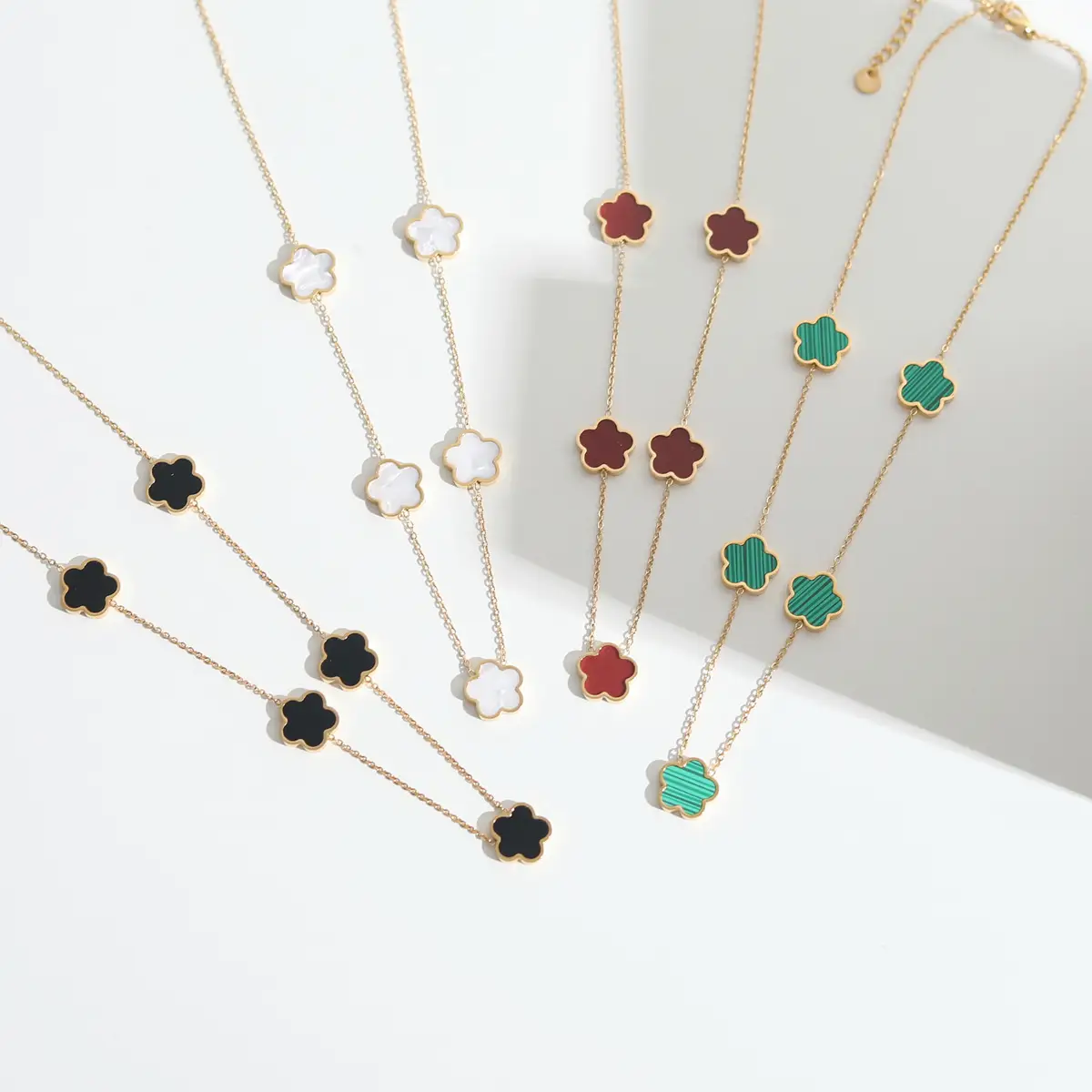 Five Flower Choker Flower Titanium Steel Necklace Female