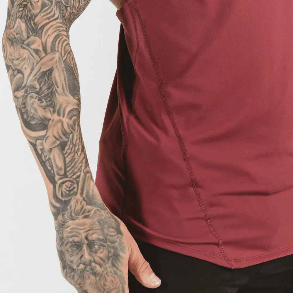 Gym Clothes With Sleeveless Tops And Halters