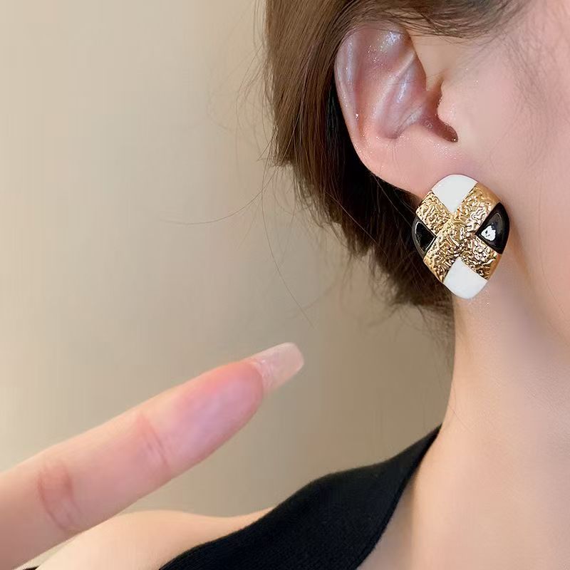 Boucles d'oreilles larme rétro émail noir & blanc, pique argent, bijou chic
