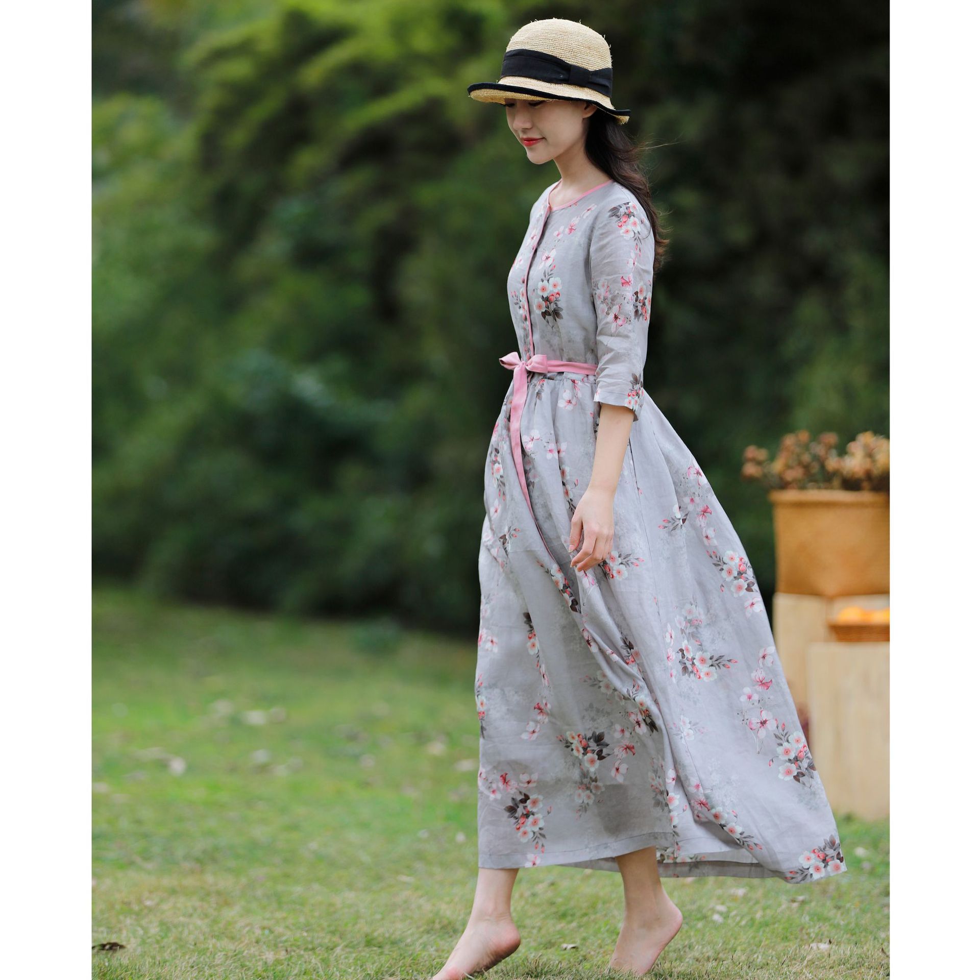 Lace-Up Ramie Dress, picture 3 of 5