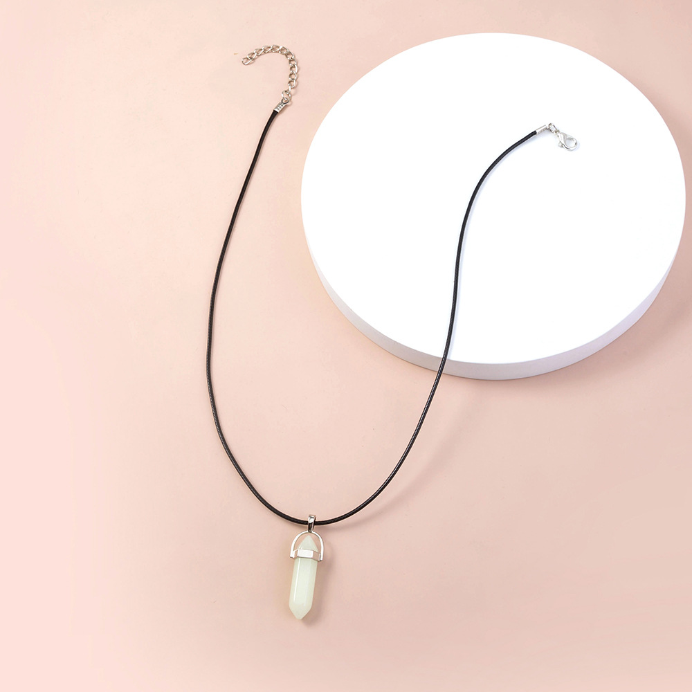 Niche Creative Luminous Hexagonal Column Diamond Pendant Clavicle Chain