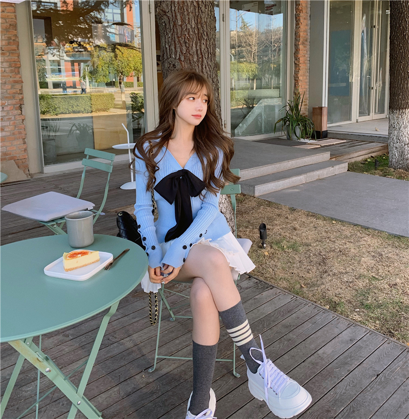 Knitted Women's Autumn And Winter Blue Slim Long-sleeved Cardigan