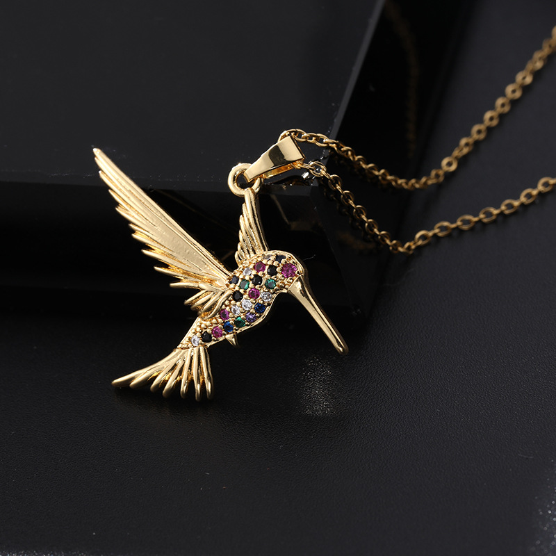 Title 6, Collier personnalisé oiseau pendentif Micro inc...