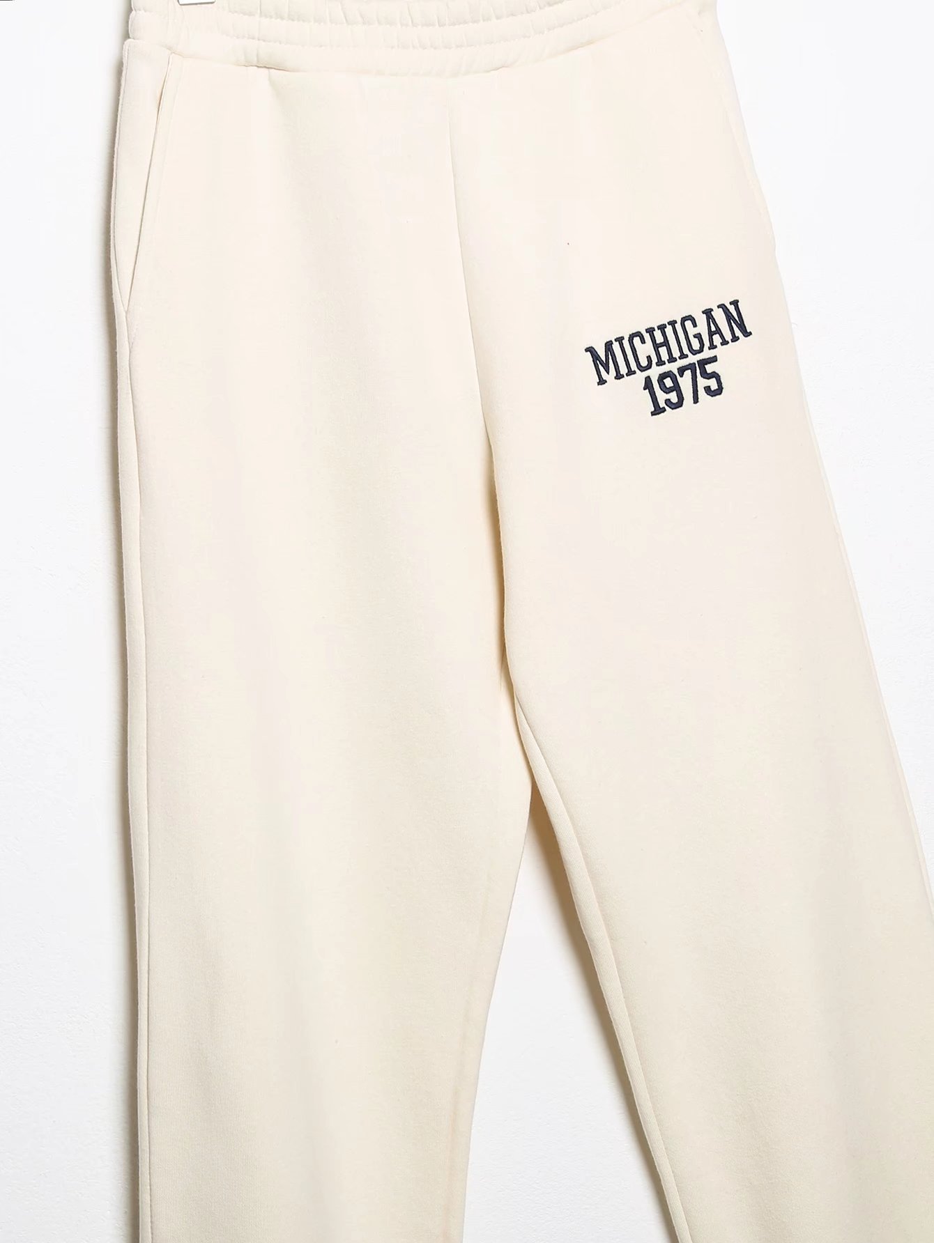 Title 2, Autumn Lettering Fleece Jogging Pants Womens S...