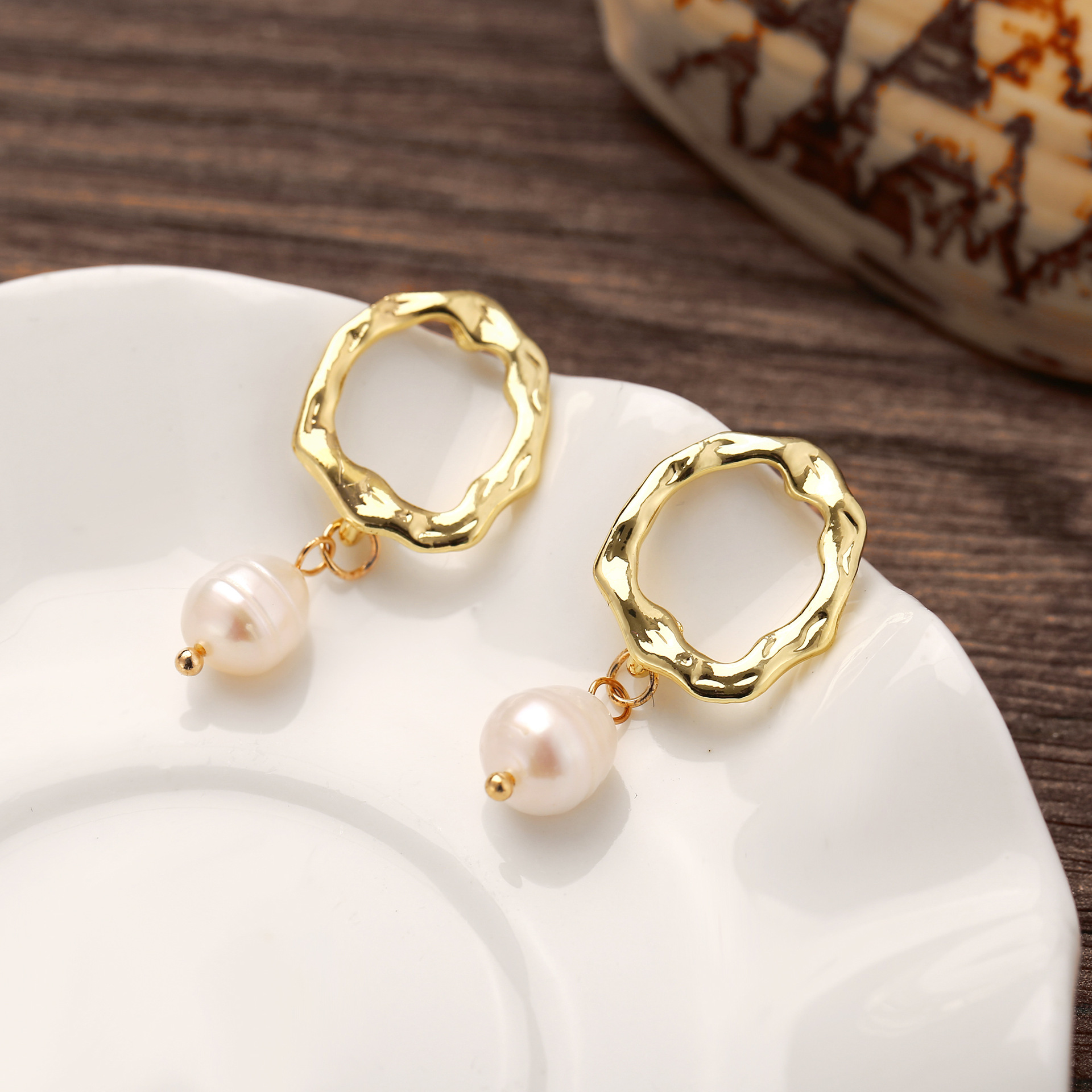European And American Cross-border New Retro Freshwater Pearl Earrings