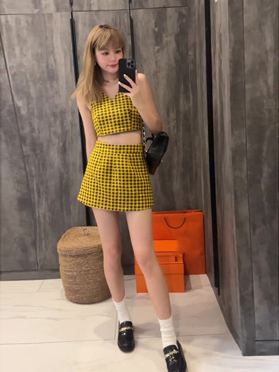 CHECK V-NECK VEST SUIT SKIRT