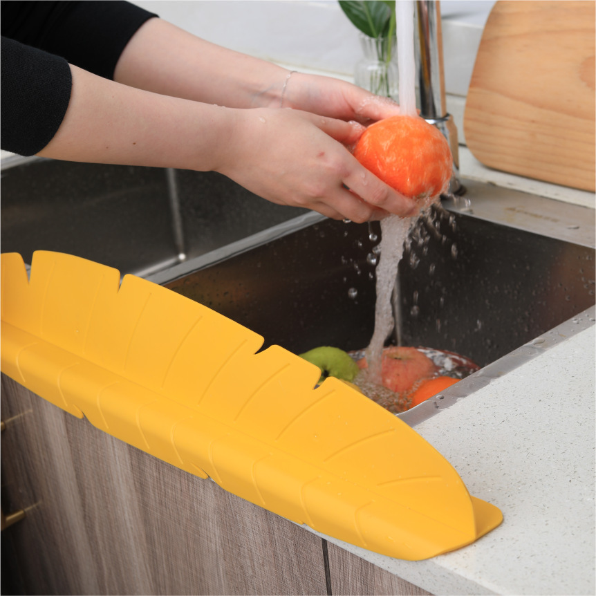New Leaf Shape Silicone Water Retaining Partition