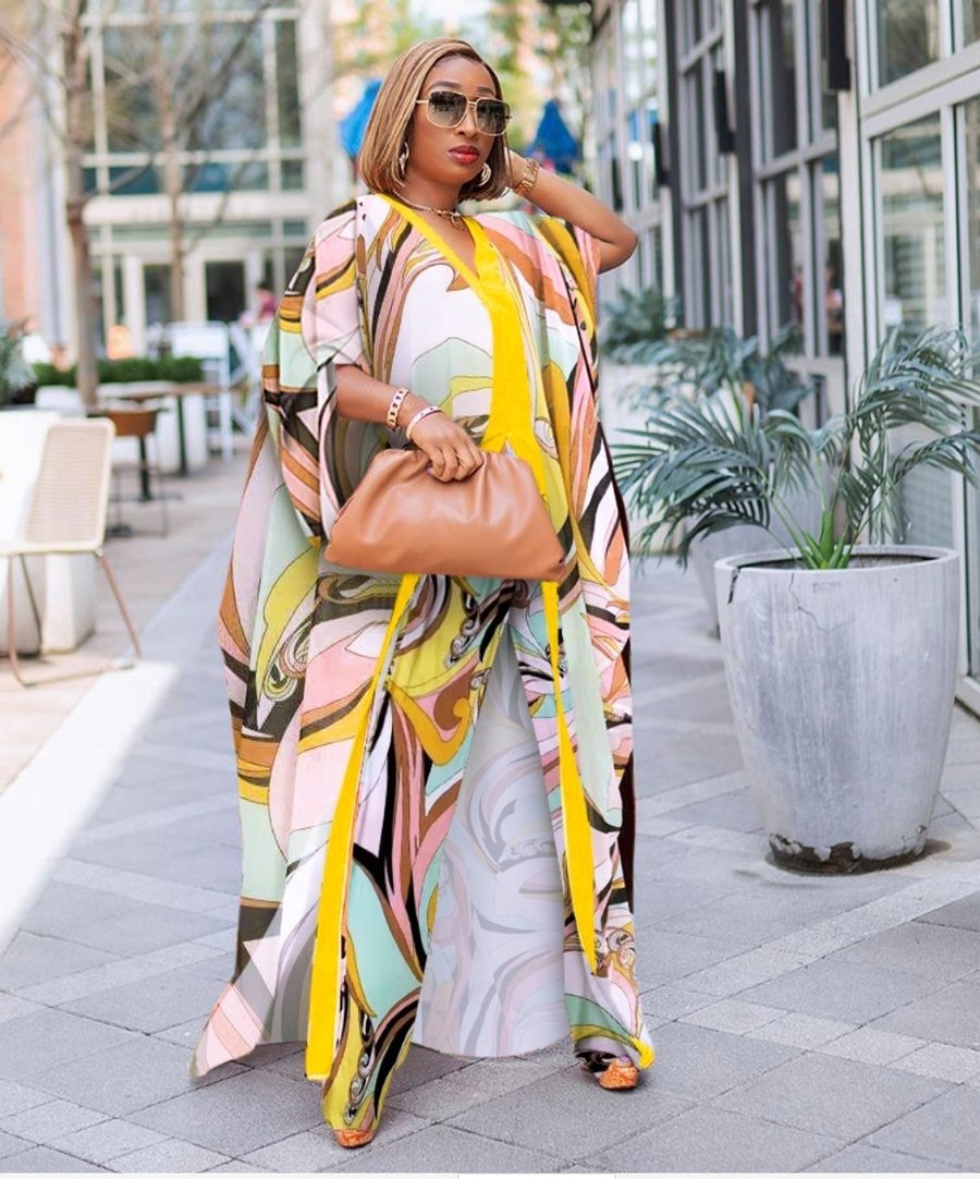 Ensemble robe et pantalon de couleur africaine