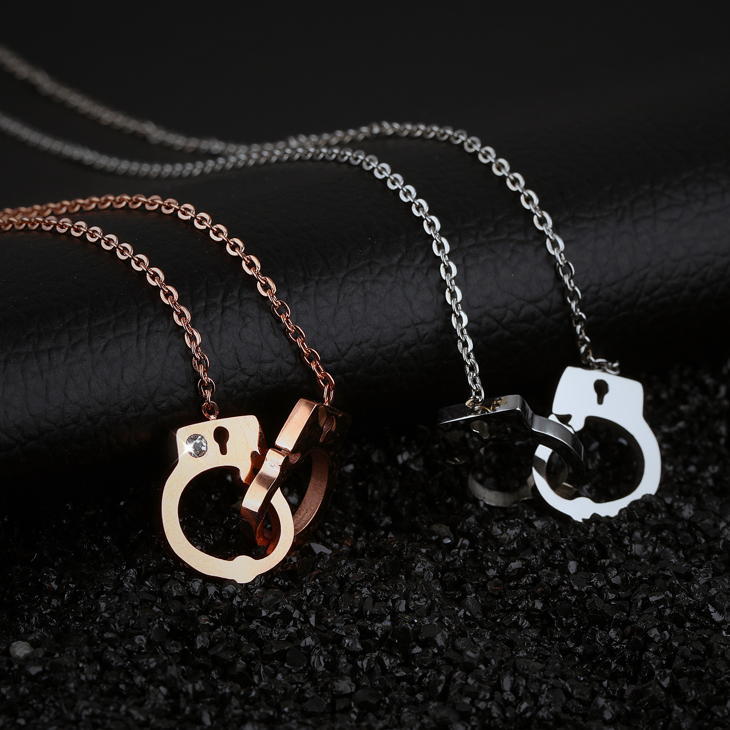 Pocket Mini Personalized Handcuffed Titanium Steel Necklace For Women