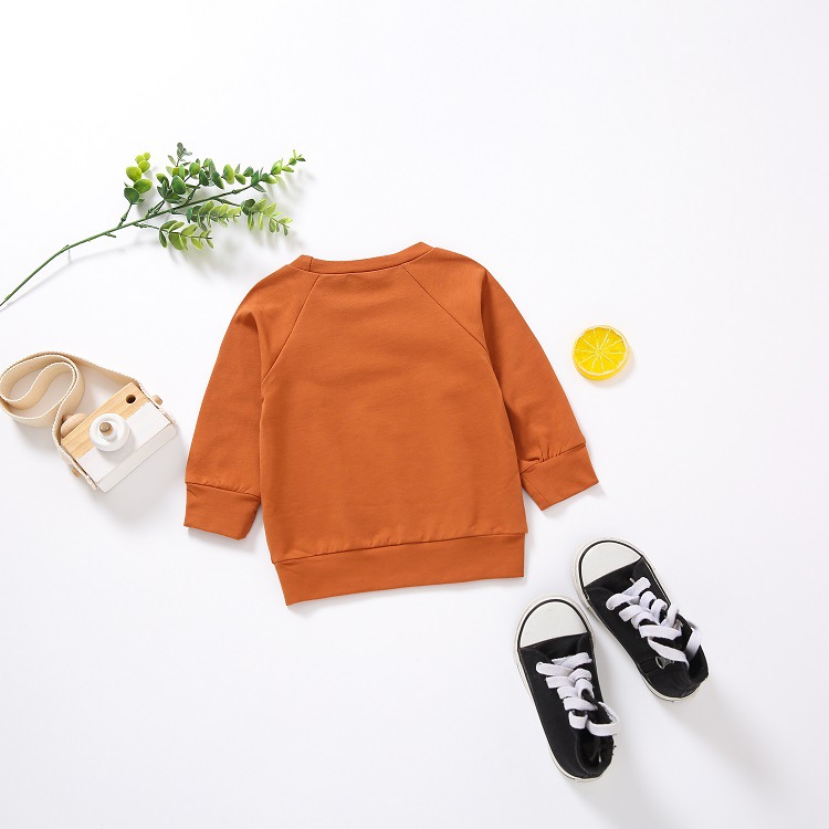 كنزة أطفال أولاد وبنات جديدة بتصميم بولوفر وحروف على الأسفل