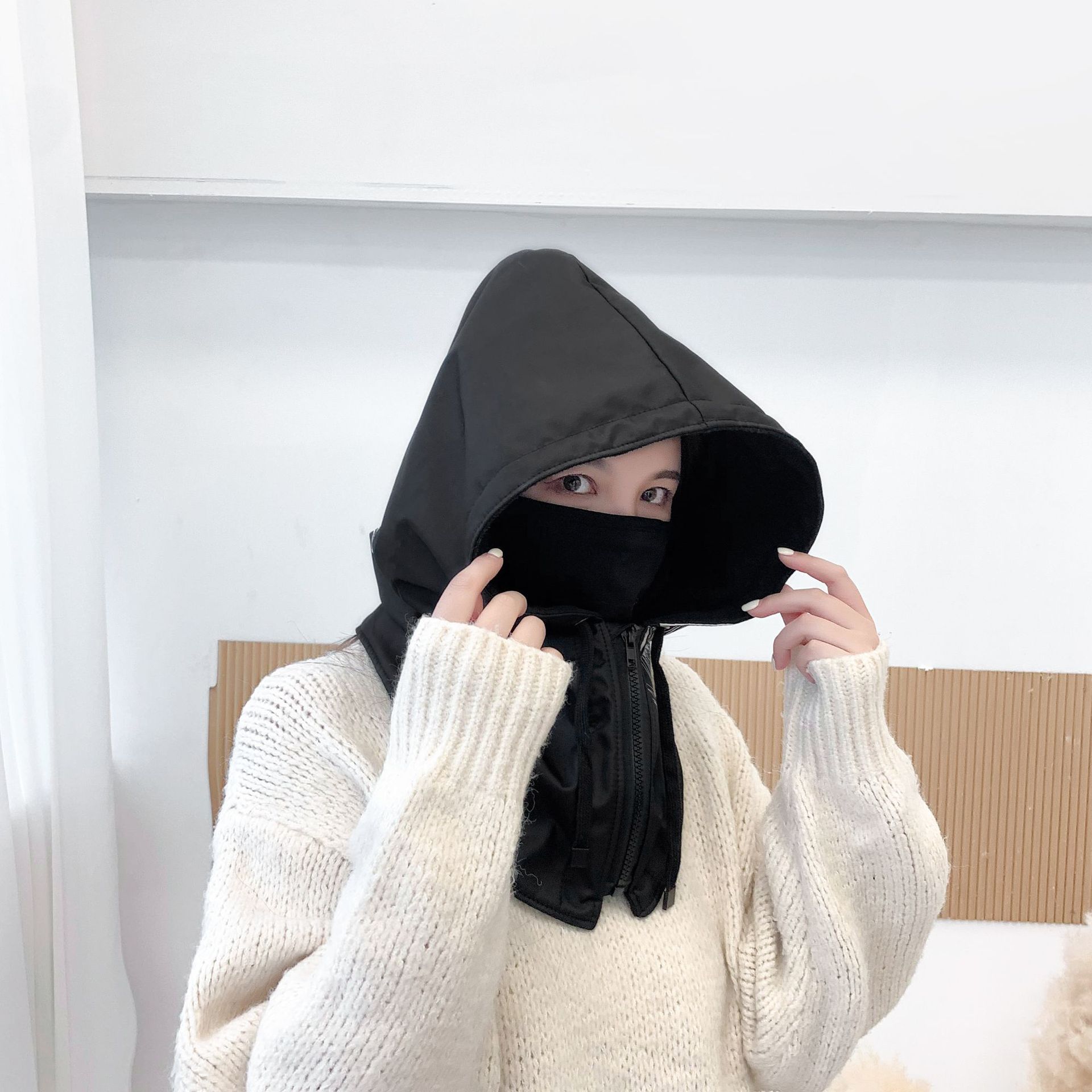 Female Graffiti Ski Helmet Cover Thickened Outdoor Travel Cap Pullover Ha