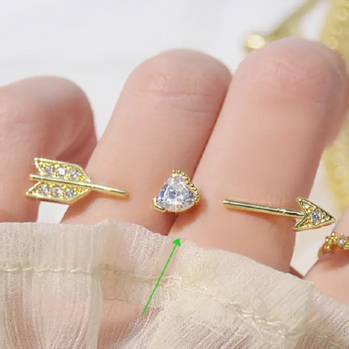 Fashion Love Scissors With Micro Zirconia Ring