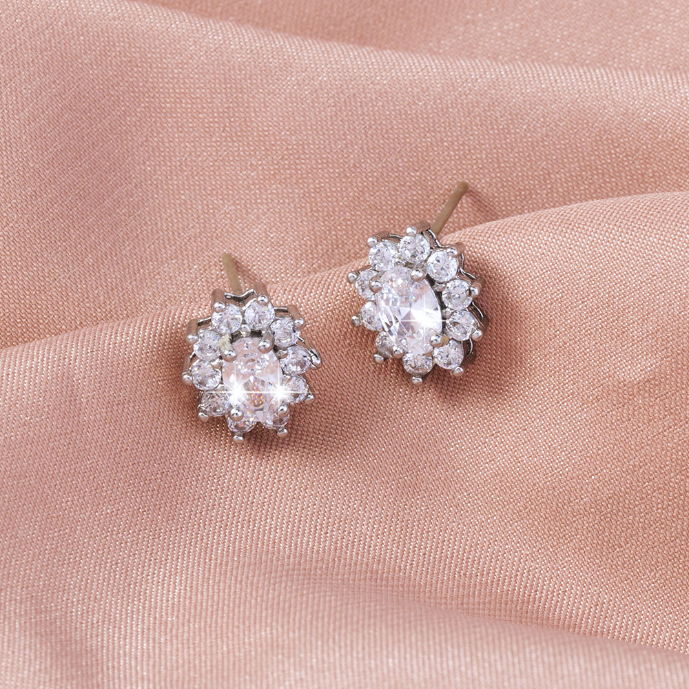 Oval Flowers, Zircon earrings, earrings