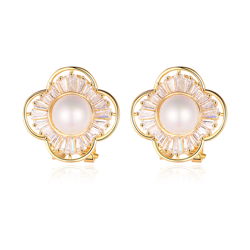 Pearl Simple Niche Design Cold Wind Earrings