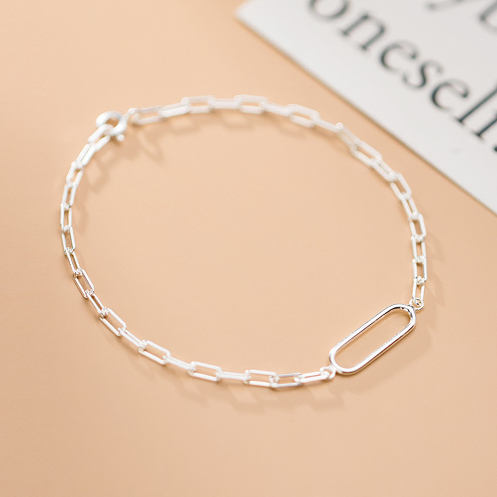 Title 5, Silver Simple Fashion Oval Interlocking Bracele...