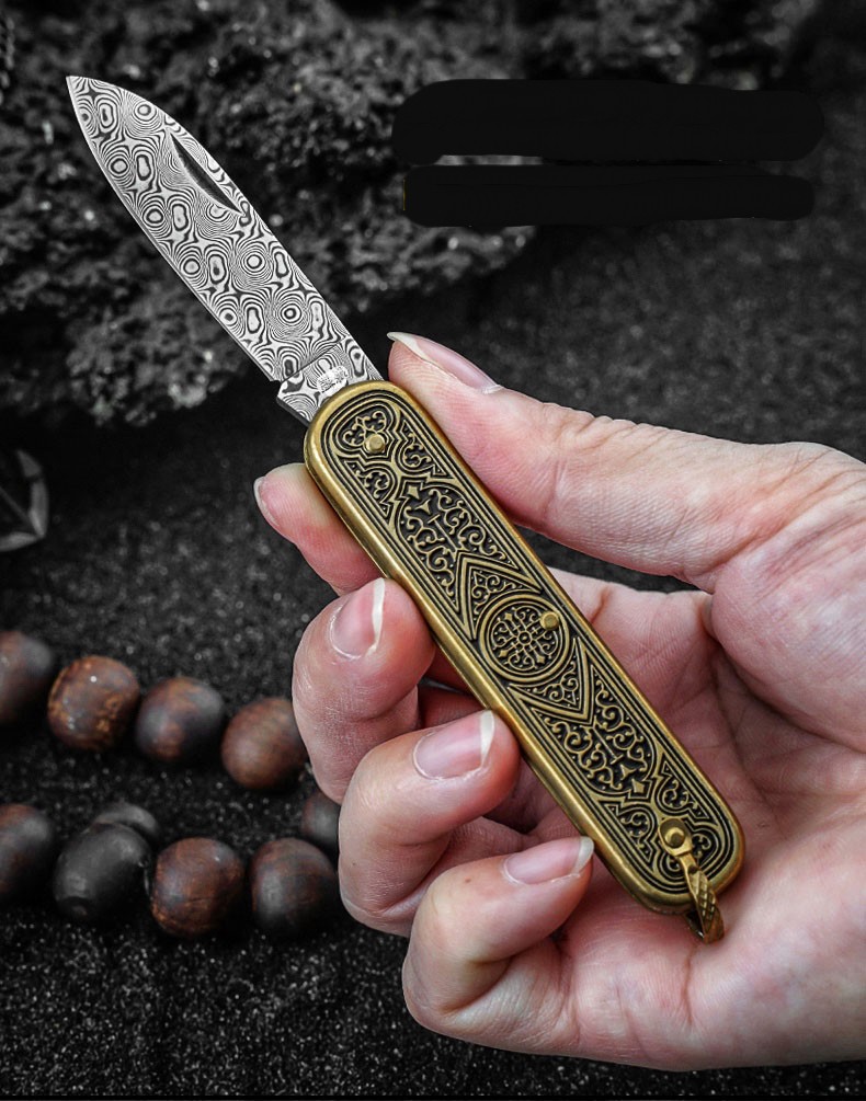 Han Dao Totem Pocket Knife Damascus Steel Rose Pattern Folding Mini Portable Knife