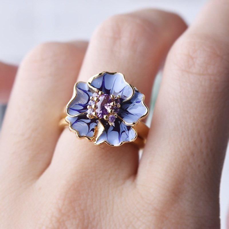 Title 5, 18k Flower Drop Glue Ring. Achieve perfect eyel...