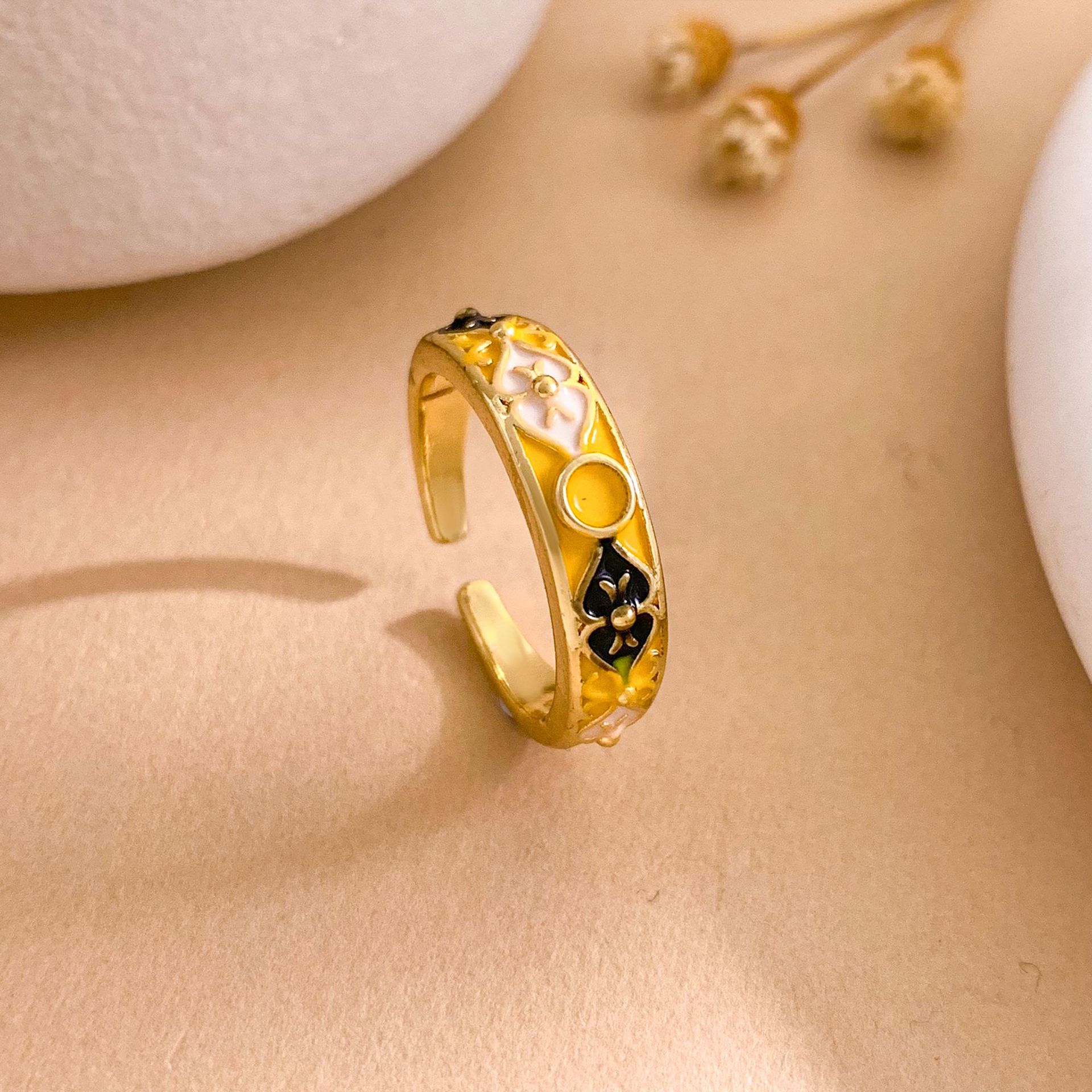 Vintage Rhombus Enamel Adjustable Ring, Unique Edgy Luxury Finger Ring With Premium Texture