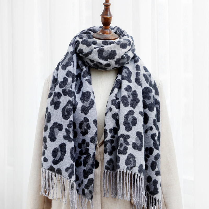 Double-sided Leopard Print Scarf With Thick Tassels  Cashmere To Keep Warm