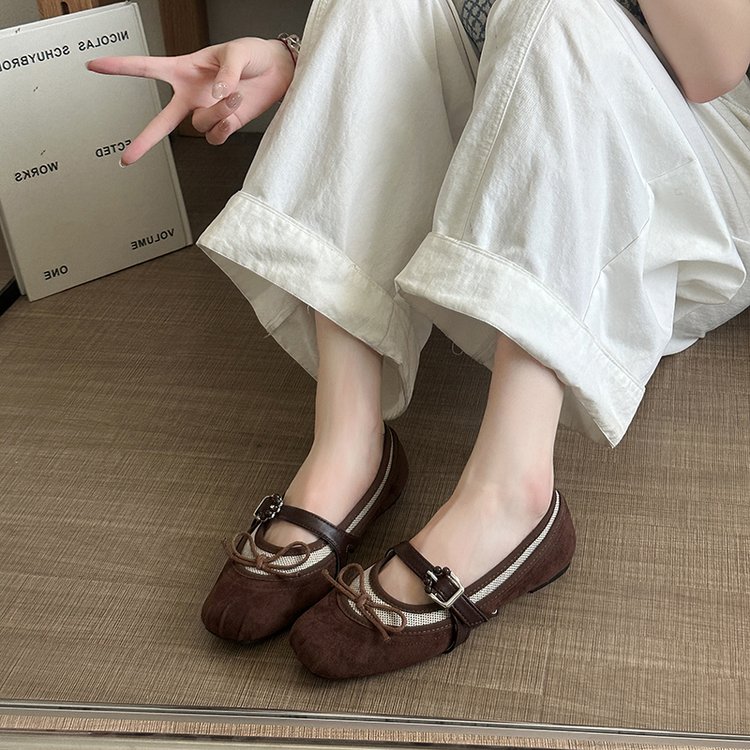 Trendy Women's Shoes Autumn New Arrival Shallow Mouth Sweet Vintage Platform Mary Janes, Fashion Minimalist Strap Mary Jane Shoes product image