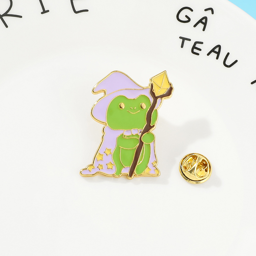 Fashion Creativity Loak Frog Magic Witch Enamel Badge — view 6
