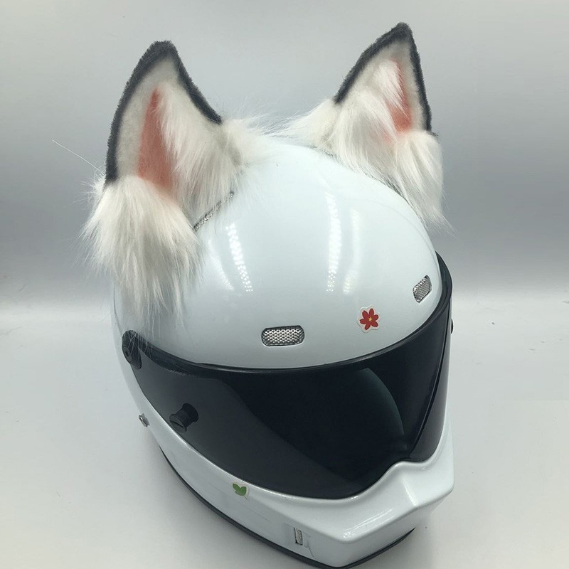 White stereoscopic Wolf ears