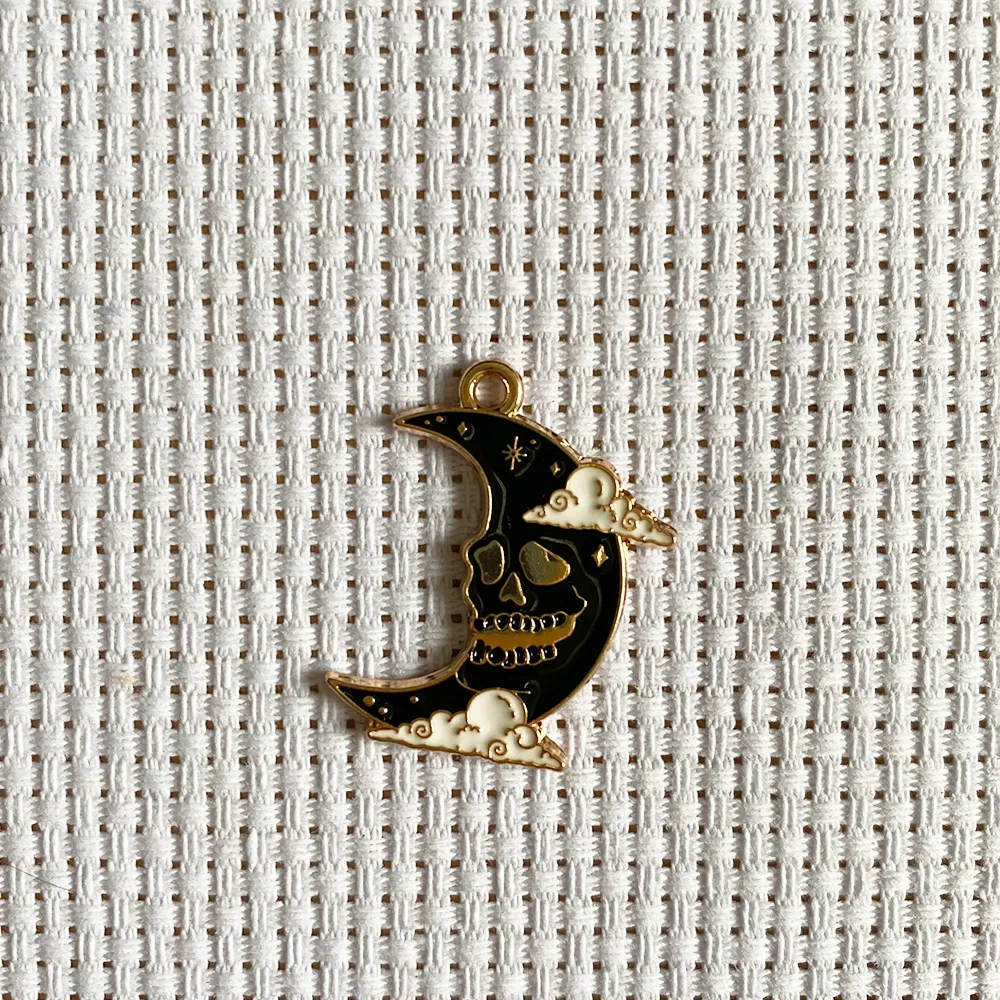 Gothic Style Cartoon Black Crow Pendant - Moon