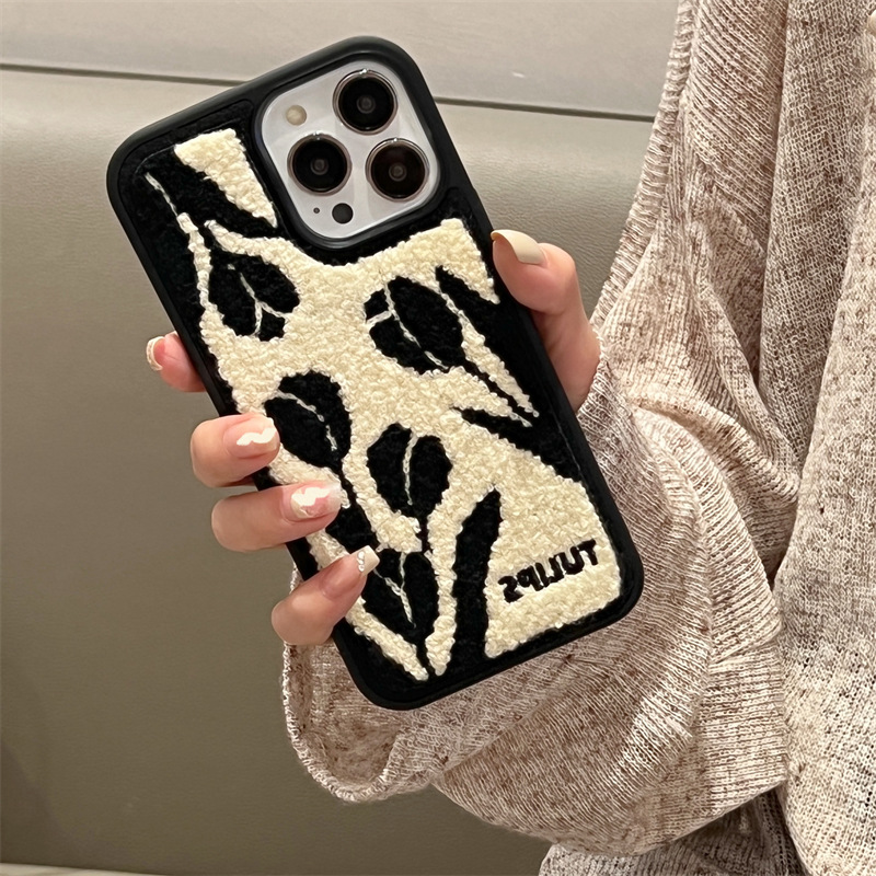 Towel Embroidered Tulip Vintage Mobile Phone Shell - Image 3