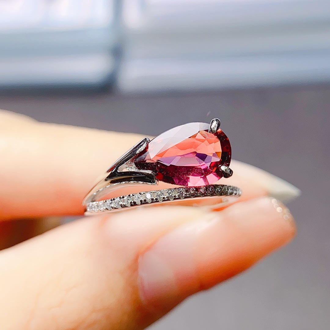 Title 2, S925 Silver Inlaid Natural Tourmaline Ring