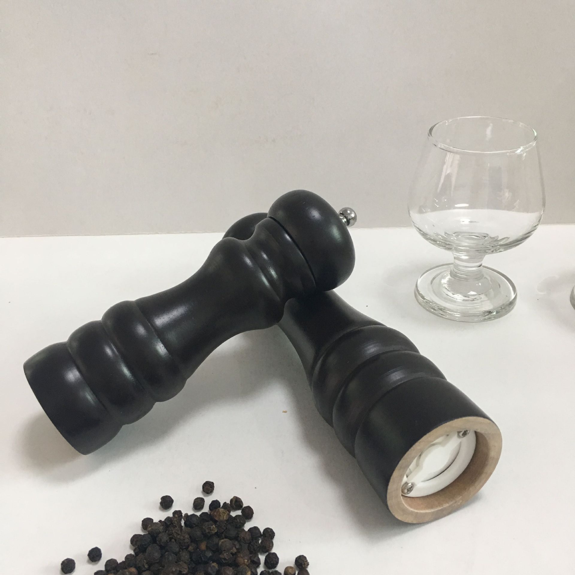 Title 2, Multifunctional Black Wooden Manual Pepper Mill