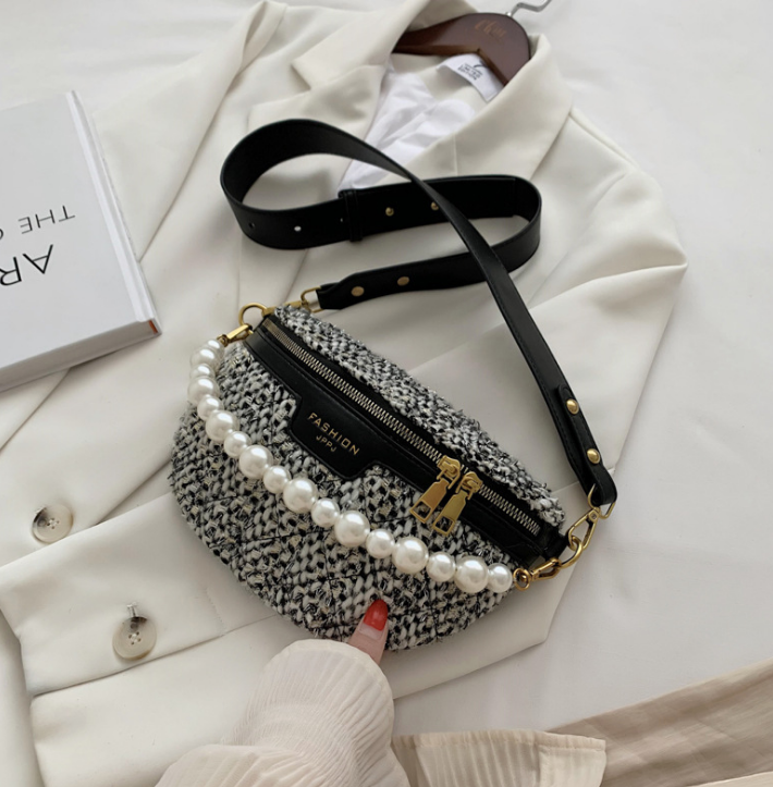 Korean Version Of The Small Bag Female New Trendy Messenger Wild Ins Woolen Cloth Jump Di Wild Chest Bag Girl Waist Bag Female