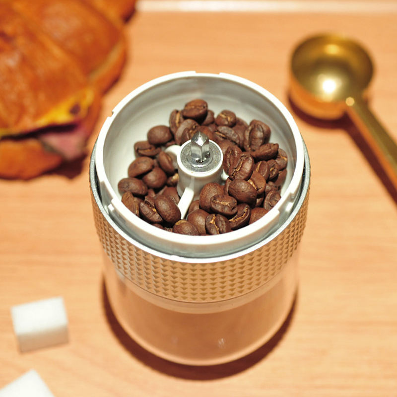 Electric Ceramic Coffee Grinder USB Charging Portable Outdoor Coffee Grinder — foto 4