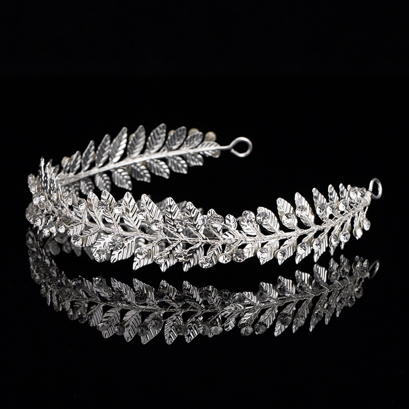 Women's Silver-plated Rhinestone Alloy Crown Tiara