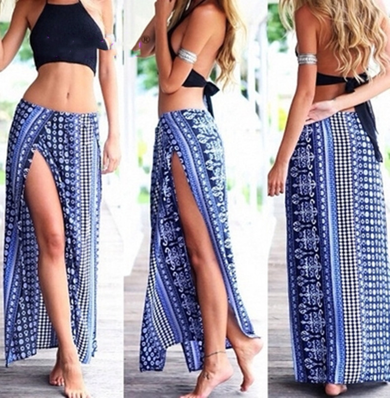 Title 4, Geometric print slit skirt, a stylish and moder...