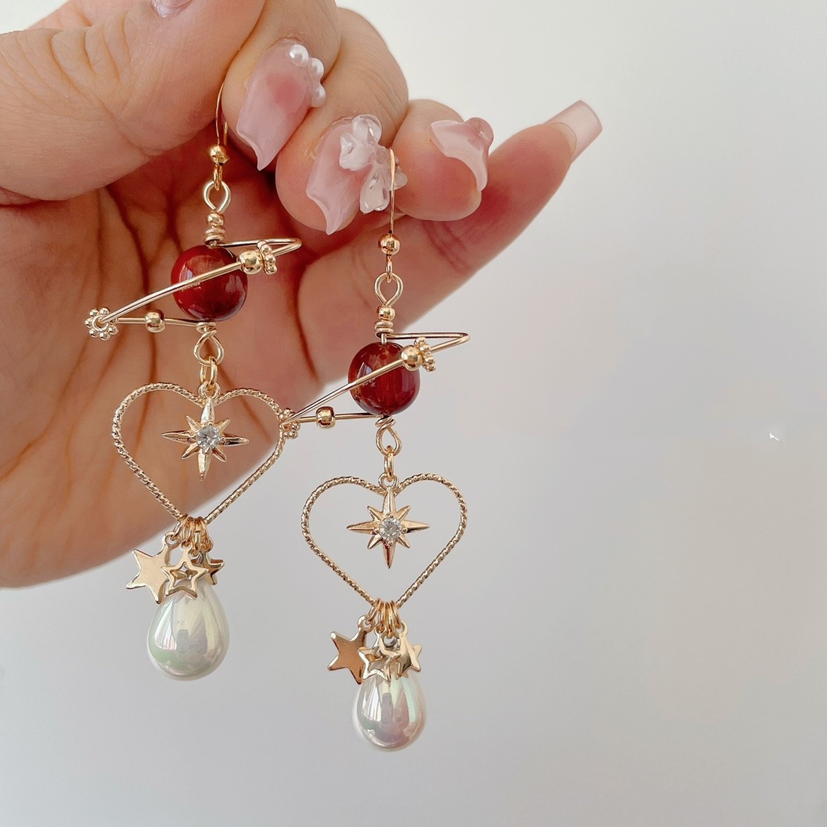 Title 4, Red Planet Star Earrings Personality Love Pearl...