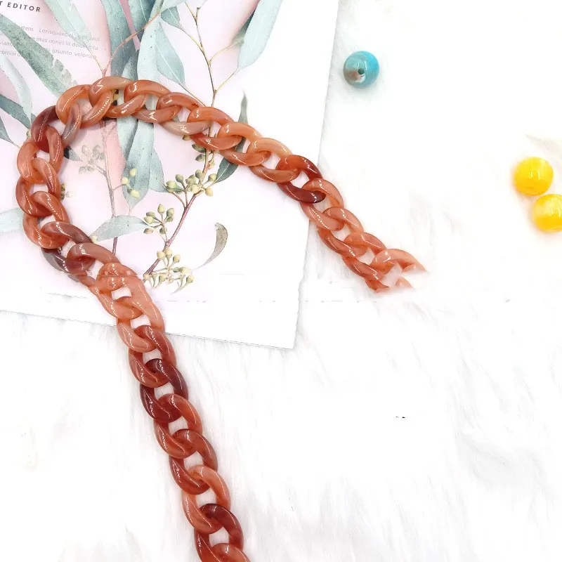 Resin-covered Chain Bag Chain – image 7