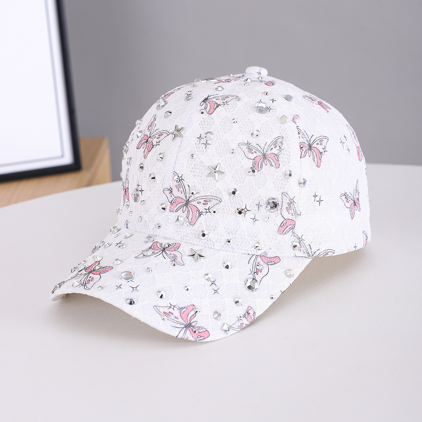 Lady's Lace Butterfly Silver Diamond Star Accessory Is Eye-catching And Cool. This Street Style Baseball Cap Is Suitable For Going Out, Taking Photos, Outdoor Wear And Playing.