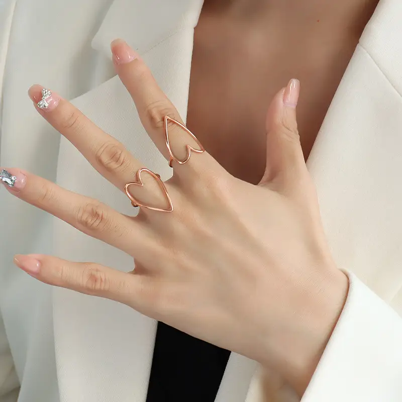 French Peach Heart Love Hollow Ring Female